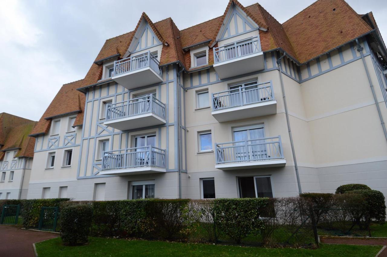 Jardin - A 50M De La Plage - Wifi - Parking Courseulles-sur-Mer Dış mekan fotoğraf