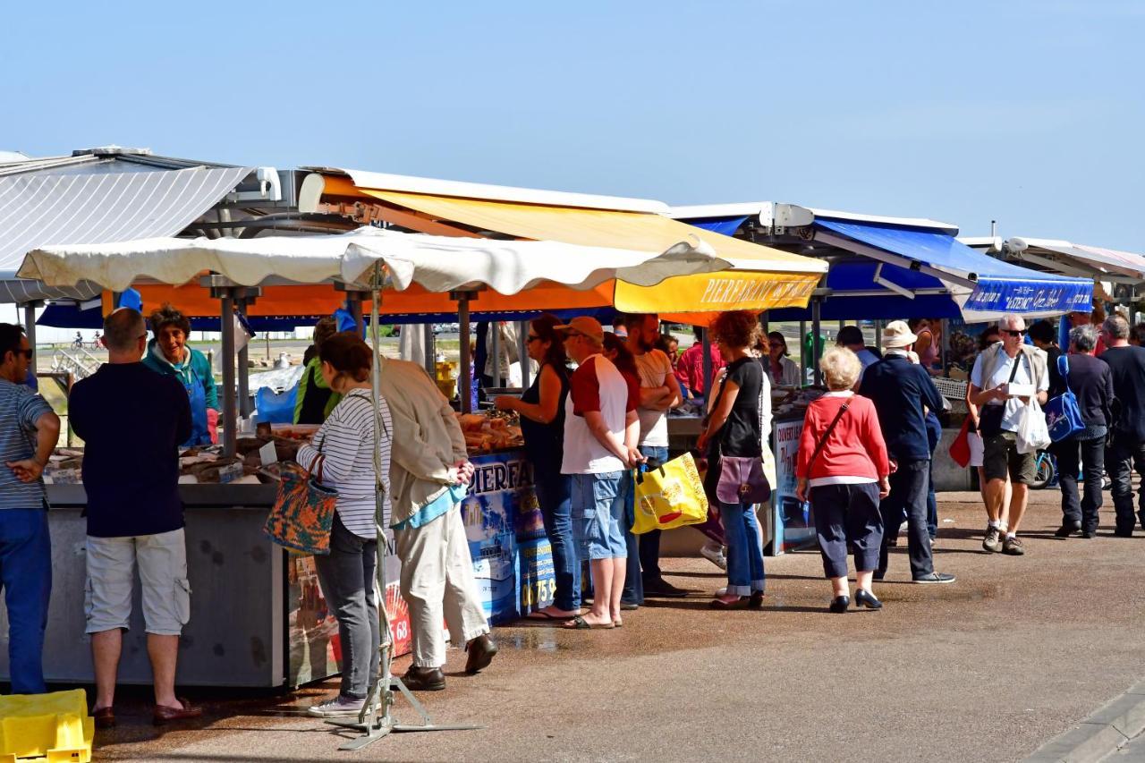 Jardin - A 50M De La Plage - Wifi - Parking Courseulles-sur-Mer Dış mekan fotoğraf